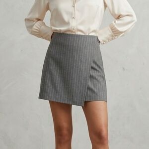 Chic Gray Pinstripe Mini Skirt